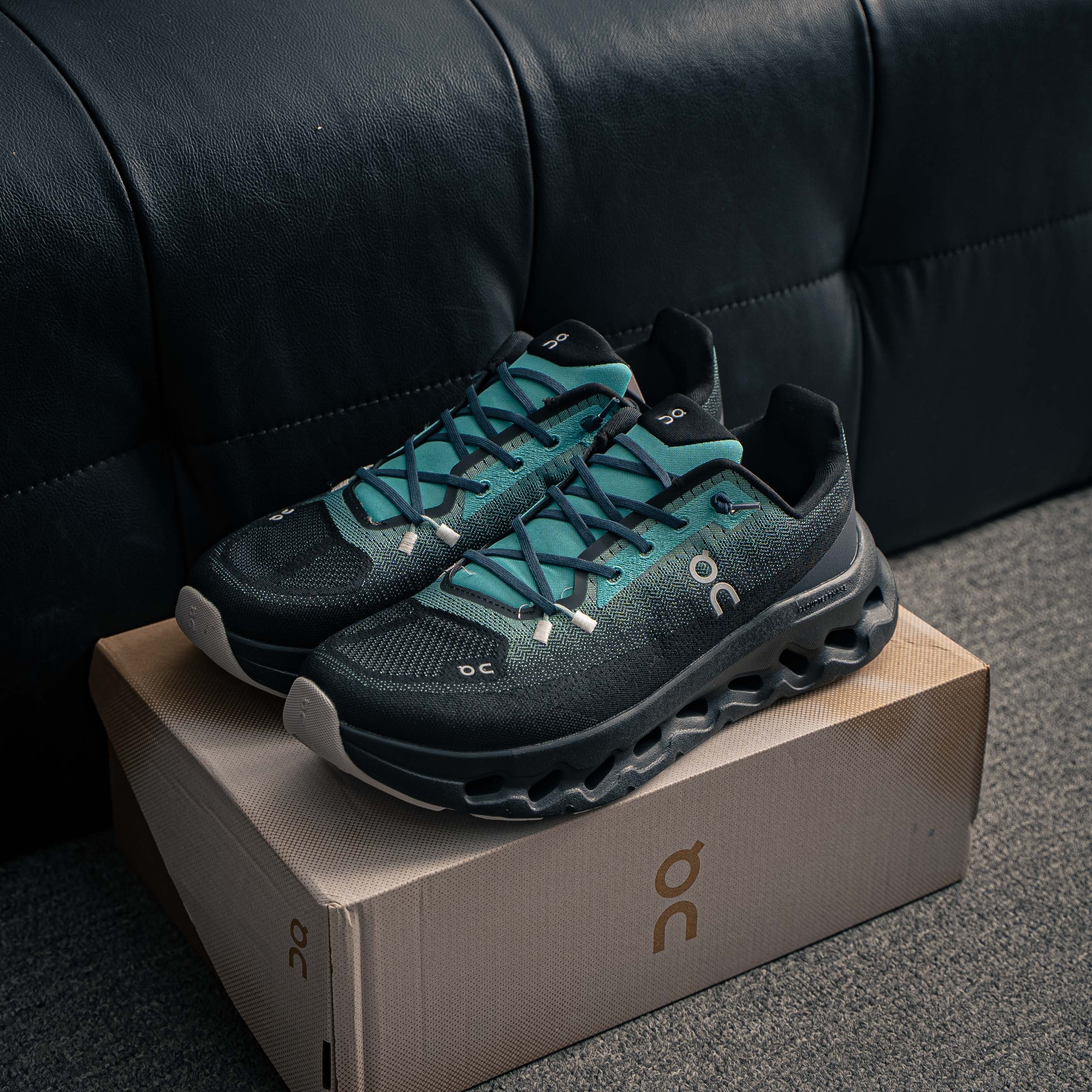 On Cloudmonster Black/Deep Teal