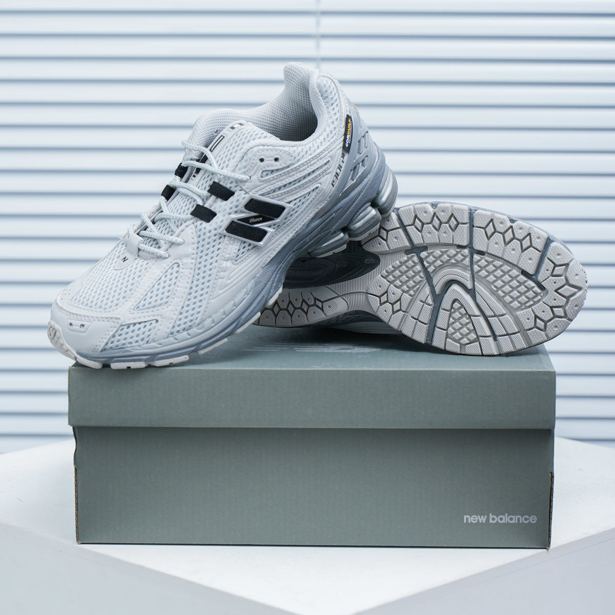 New Balance 1906R White Silver
