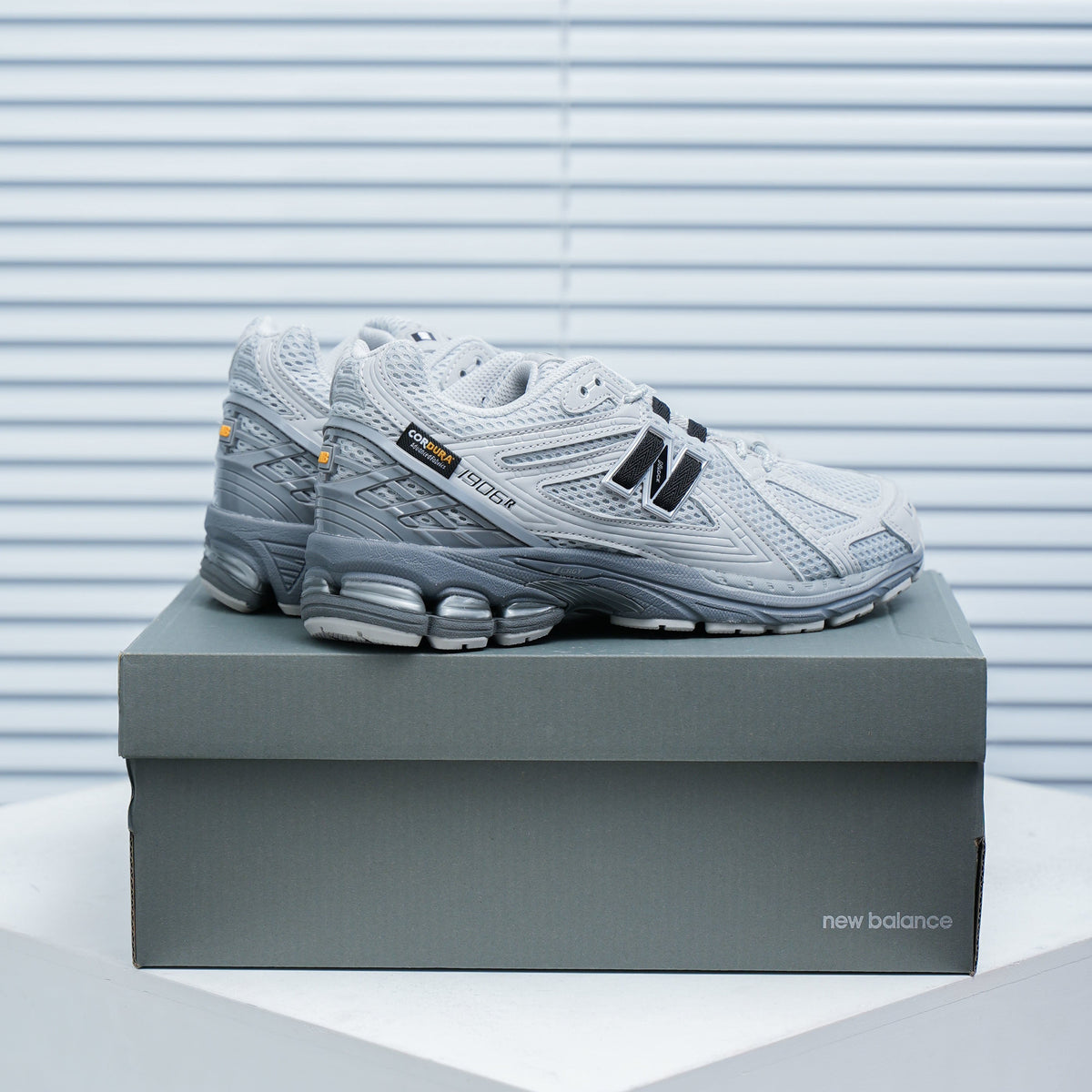 New Balance 1906R White Silver