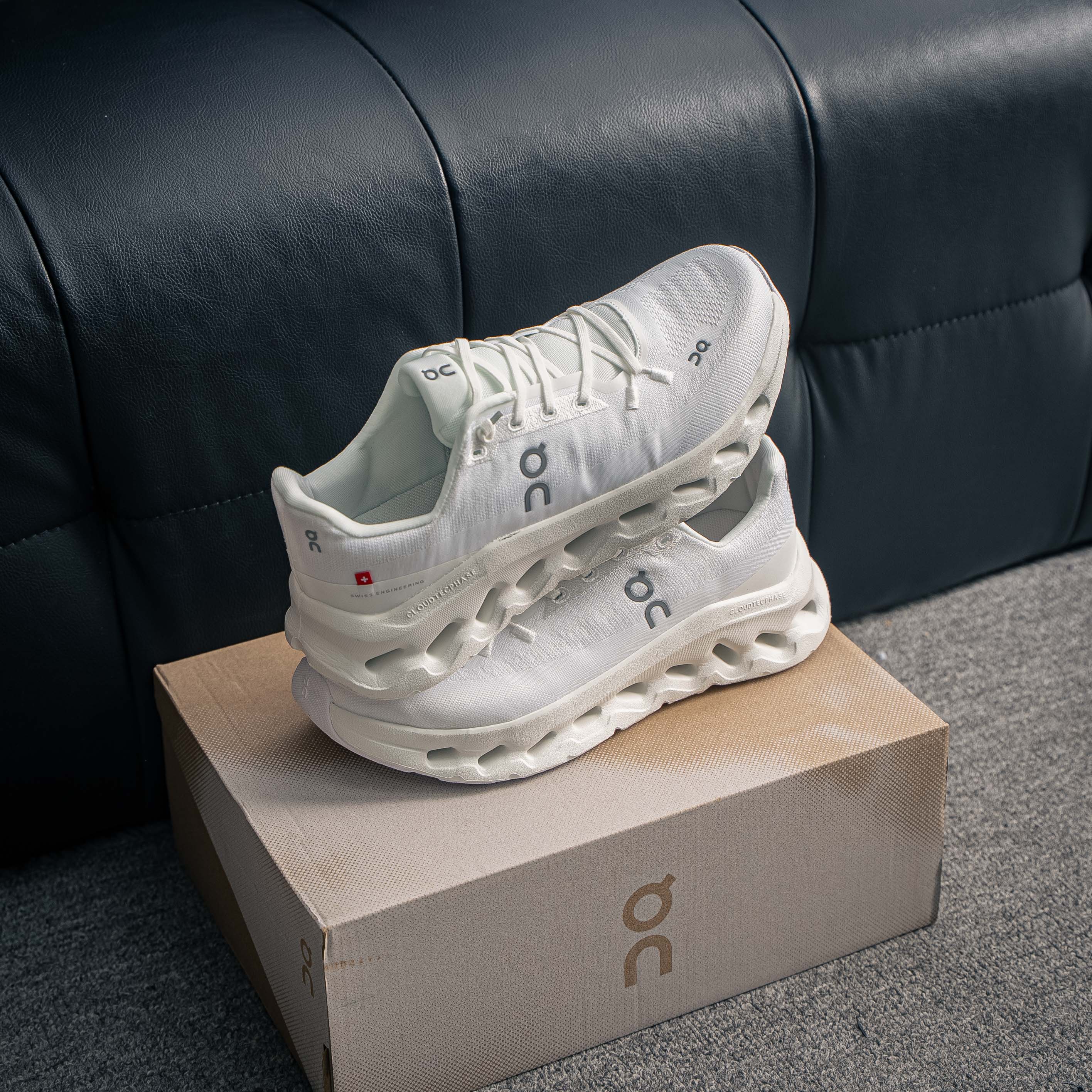 On Cloudmonster 2 White